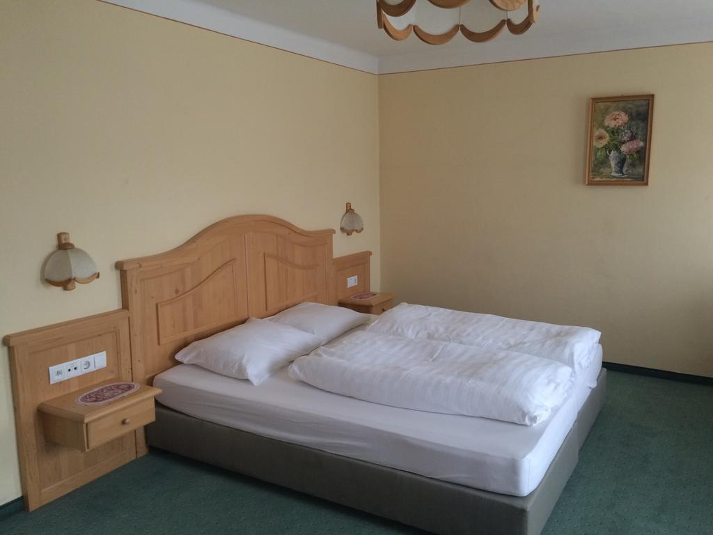Gasthof Knappenwirt Tamsweg Room photo