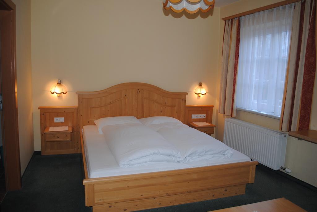 Gasthof Knappenwirt Tamsweg Room photo